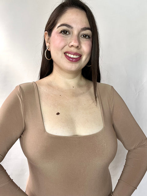 Body Doble Escote Cuadrado Manga Larga Beige
