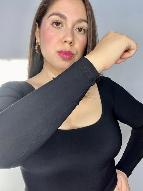 Crop Top Escote Cuadrado Negro