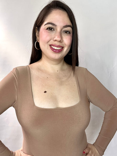 Body Doble Escote Cuadrado Manga Larga Beige