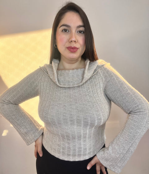 Polera Cuello Bote Nudo