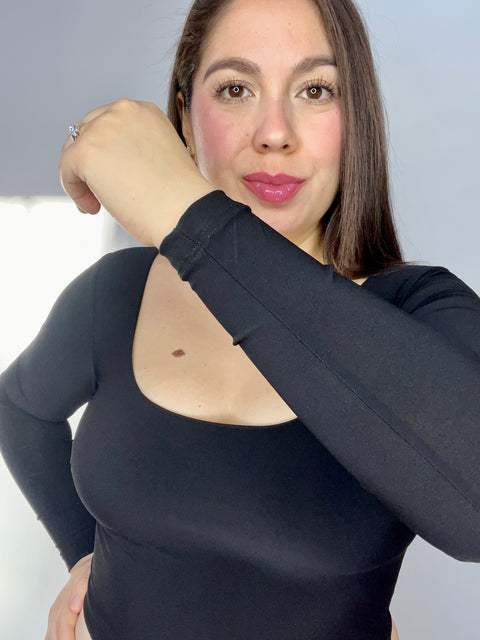 Crop Top Escote Cuadrado Negro