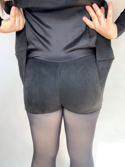 Falda Short Tableada Gamuza