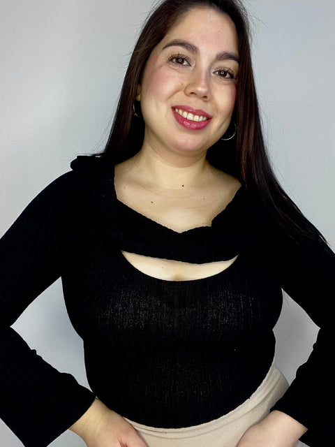 Top Cuello Ojal Negro